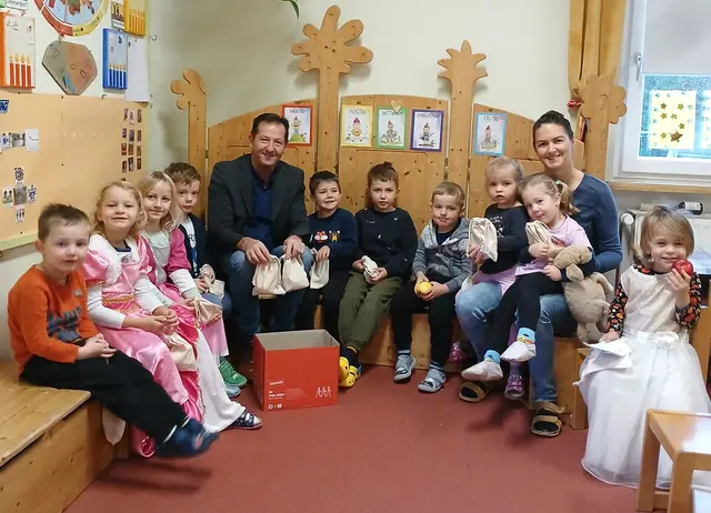 150 frische Bio-Äpfel für die Kinder der Krabbelstube, des Kindergartens und der Volksschule Roßleithen. | Foto: Gesunde Gemeinde Roßleithen