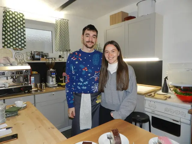 Sebastian Zeillinger,Anna  Prand-  Stritzko gab es Kaffe  zum Kuchen | Foto: Heribert Punz