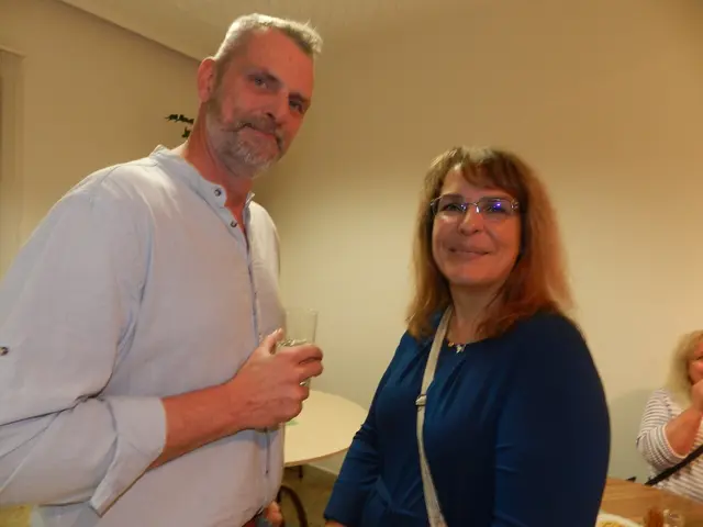 Paul Hattinger, Christina Hanke schauen sich gern Komödien an | Foto: Heribert Punz