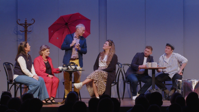 Das Ensemble des Theatervereins Absam sorgt in „Pension Schöller“ für turbulente Unterhaltung. | Foto: Theaterverein Absam