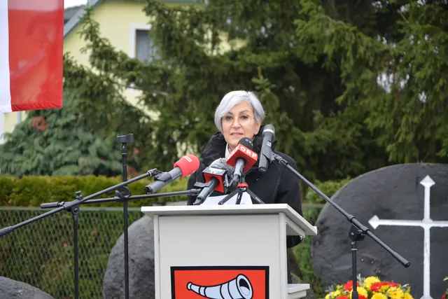 Justizministerin Anna Sporrer erinnerte in ihrer Rede in Lackenbach an die Verantwortung, gegen Ausgrenzung, Rassismus und neue Formen von Diskriminierung konsequent aufzutreten. | Foto: Rosenberger Victoria