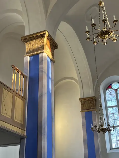 Die Synagoge erstrahlte im Sonnenlicht | Foto: Gesa Buzanich