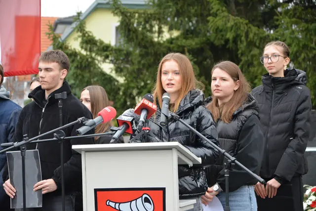 Schülerinnen des BRGOP bei ihrer Rede. | Foto: Rosenberger Victoria