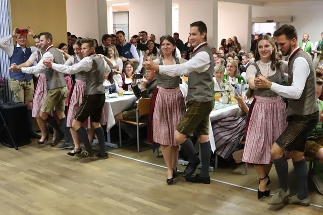 Angriff von der seitlichen Flanke | Foto: Gerhard Langmann