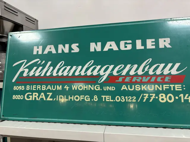 Die erste Firmentafel des Traditionsunternehmens aus dem Jahr 1970 | Foto: MeinBezirk/Gerda Sammer-Schmidt