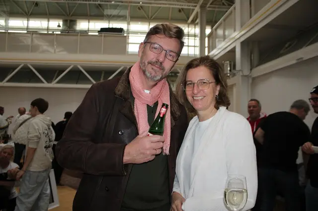 Hennings und Monikas achtet auf die Verkleidung der Kinder | Foto: mc