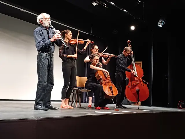 Motto des Abends: "Von Tschlin nach Wien und retour" | Foto: Monika Hammerl