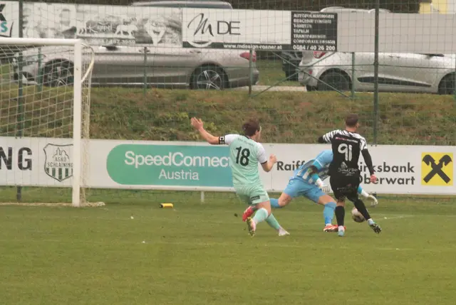 Bereits in Minute 3 lupfte Mihael Rebernik zum 1:0 für Kukmirn ein | Foto: Peter Seper