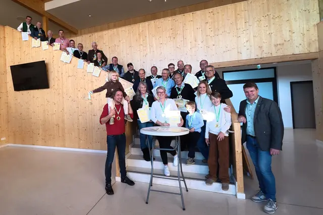 Zu Recht herrscht große Freude im Bienenzuchtverein St. Stefan | Foto: BZV