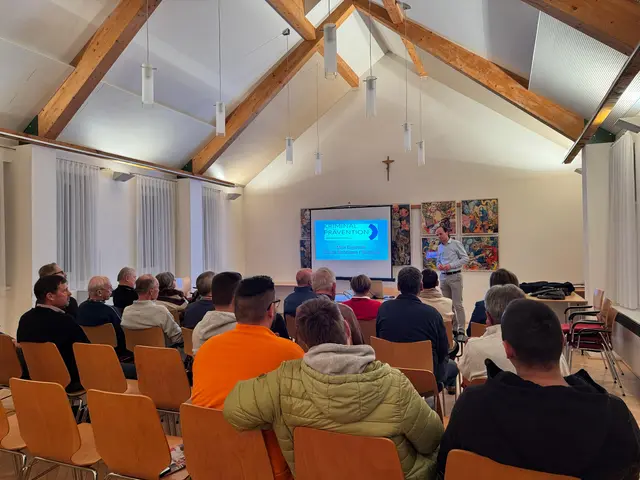 Andreas Hahn sprach zum Thema Sicherheit im Alltag. | Foto: Team Grabern