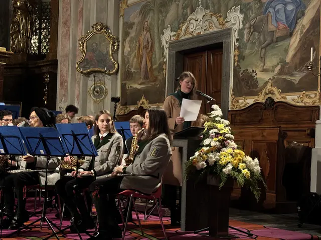 Für die Moderation sorgte Valentina Pelzmann mit ihrer selbst geschriebenen Rahmengeschichte. | Foto: MeinBezirk/Leonie Herrmann