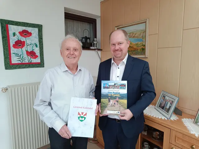 Gratulation aus Katzelsdorf: Walter Ofenböck feierte seinen 85. Geburtstag, ÖVP-Bürgermeister Michael Nistl gratulierte. | Foto: Gemeinde Katzelsdorf