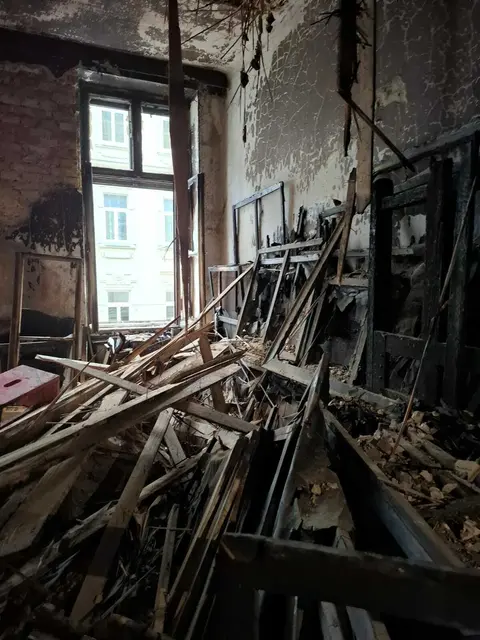 Zahlreiche Werke Utz Rothes wurden beim Zimmerbrand ein Raub der Flammen. | Foto: z.V.g.