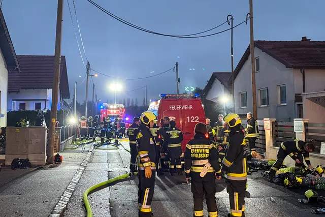 Ein Großaufgebot an Einsatzkräften war vor Ort. | Foto: Freiwillige Feuerwehr Leopoldsdorf