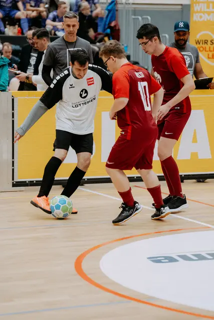 Die Fußballer:innen waren mit vollem Einsatz und Teamgeist am Start. | Foto: Spielerpass / Florian Rogner