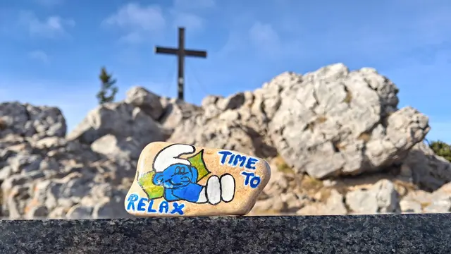 ....nach der Wanderung zum HOCHLANSCH darf man schon etwas RELAXEN, da es weiter zum steir. Jokl und zur Schüsserlbrunnkirche ging.