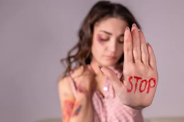 Gemeinsam wollen sämtliche Fraktionen des Döblinger Bezirksparlaments ein Zeichen gegen Gewalt an Frauen setzen.  | Foto:  Satura86/Panthermedia