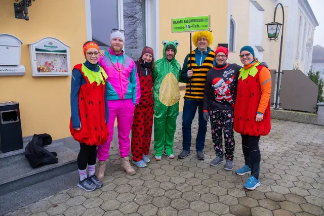 Die Raaber Faschingsgilde "Narraabia" spendet zudem 400 Euro. | Foto: Bilderwerkstatt Bischof