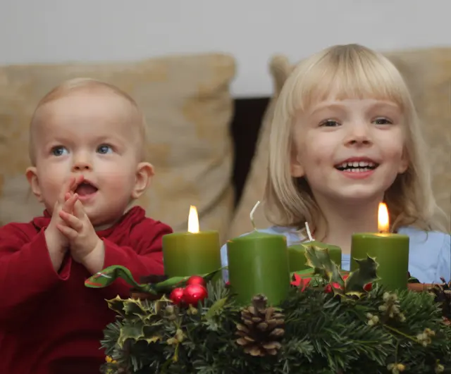 Wenn alle vier Kerzen brennen und Kinderaugen leuchten, zeigt sich der Advent in der Steiermark von seiner schönsten Seite. | Foto: Volkskultur Steiermark