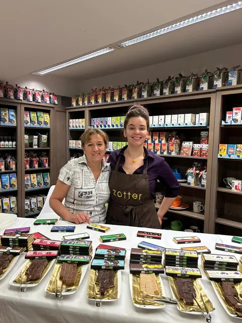 Gourmet Garagen-Inhaberin Astrid Radl mit Julia Zotter | Foto: Astrid's Gourmet Garage