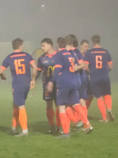 Manhartsberg feiert perfekten Herbst und doppelte Herbstmeisterkrone | Foto: SV Fenster & Türen Ledl Manhartsberg