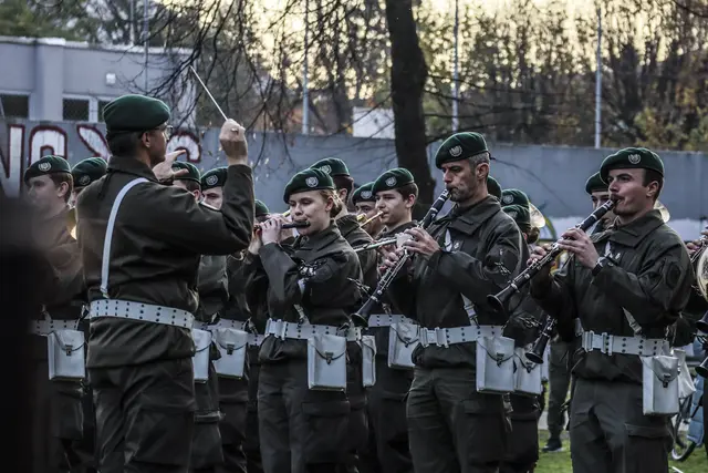 Musikalisch umrahmt wurde der Festakt von der Militärmusik Salzburg unter der Leitung von Major Johann Schernthanner. | Foto: Bundesheer/Hannes Brandl