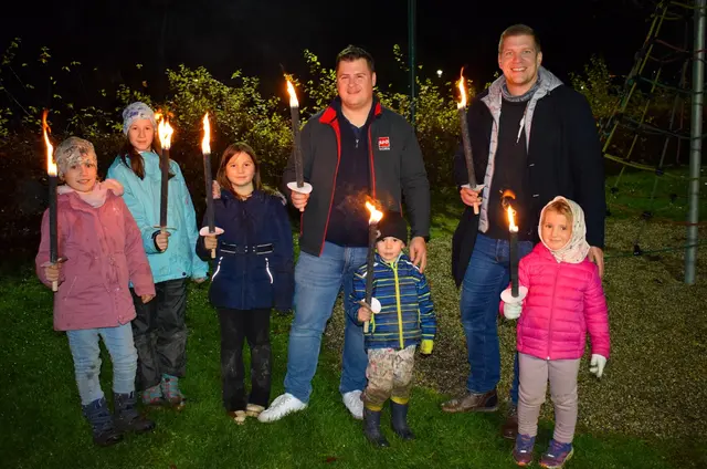 Die SPÖ Horn zeigte sich über das starke Interesse erfreut und deutete augenzwinkernd an, dass diese Fackelwanderung wohl nicht zum letzten Mal stattgefunden hat. | Foto: SPÖ Horn
