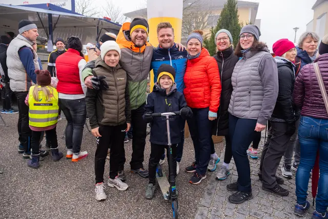 Gerald Bischof (Mitte) freute sich über die zahlreichen Teilnehmer. | Foto: Bilderwerkstatt Bischof