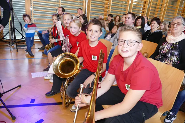 Die jungen Msikerinnen und Musiker der Trachtenkapelle Mönichwald | Foto: Putz