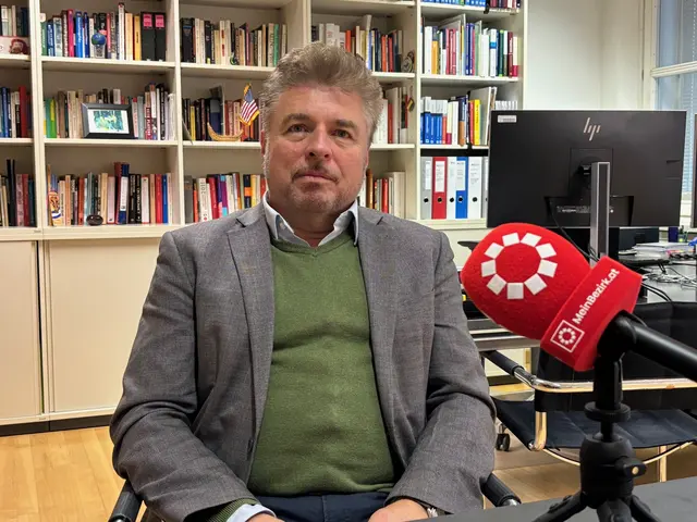 MeinBezirk im Interview mit Politikwissenschafter Prof. Reinhard Heinisch (Universität Salzburg) | Foto: MeinBezirk Michael Kretz