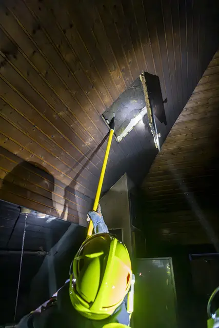 Gefahr: Das Feuer drohte sich rasch auszubreiten. | Foto: Manfred Wimmer