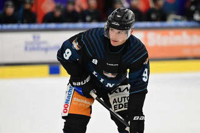 Black-Wings-Angreifer Emil Romig traf gegen die Pioneers doppelt.  | Foto: Black Wings/Eisenbauer