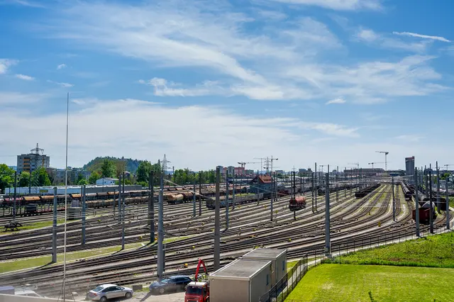 Rund um den Verschiebebahnhof Gösting bleibt Lärm ein Thema. Ausgehend von neuen Messwerten fordert die KFG im Gemeinderat mittels Dringlichem Antrag neue Maßnahmen seitens der Stadt. | Foto: Foto Jörgler
