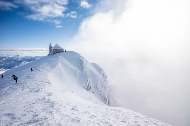 Auch im Winter ist der Dobratsch wunderschön.  | Foto: Luca Tribondeau