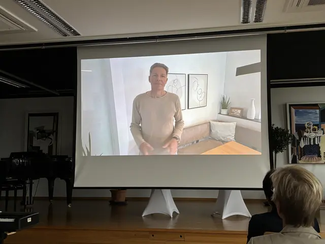 Viod-Grußbotschaft von Gym-Absolvent Oliver Glasner | Foto: MeinBezirk/Michelle Bichler