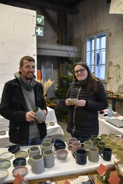 Viele Aussteller sind seit Jahren fester Bestandteil des Marktes, für einige – darunter auch Tijssen-Keramik – ist es hingegen die Premiere. | Foto: Theresa Vogl