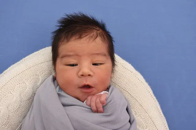 Name: Maximilian
Geburtsdatum: 10.11.2025
Gewicht: 3.670 g
Größe: 52 cm
Eltern: Julia und Daniel Meister aus Kirchbach | Foto: Babysmile