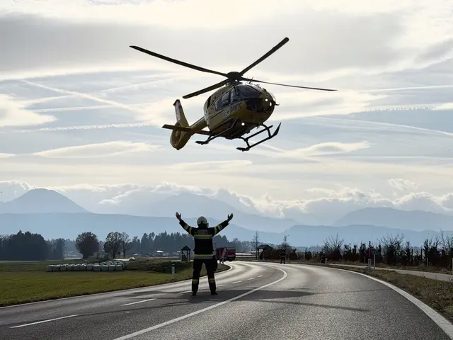 Die Verletzte 81-Jährige sei ins Unfallkrankenhaus Klagenfurt geflogen worden. | Foto: BI Florian Scherwitzl, ÖA-Team BFKdo Klagenfurt Land