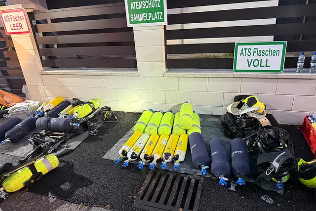 Die Atemschutzgeräteträger wurden körperlich stark gefordert. | Foto: Freiwillige Feuerwehr Leopoldsdorf