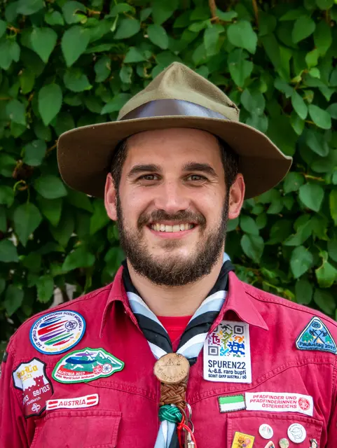 Christian Minarik ist Gruppenleiter bei den "63ern". | Foto: Pfadfinderguppe 63