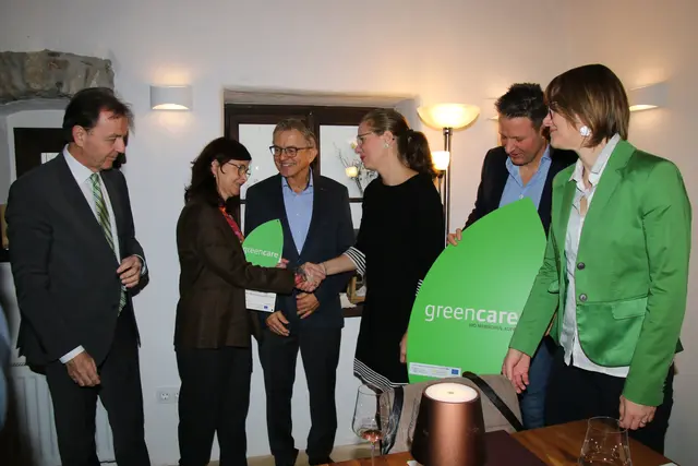 Green Care-Hoftafelverleihung an das Familienweingut Braunstein in Purbach. | Foto: Eduard Wimmer