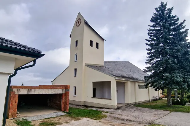 Ein freier Blick auf die Penker Kirche, wie auf dem Archivfoto, ist heute nicht mehr möglich. | Foto: er