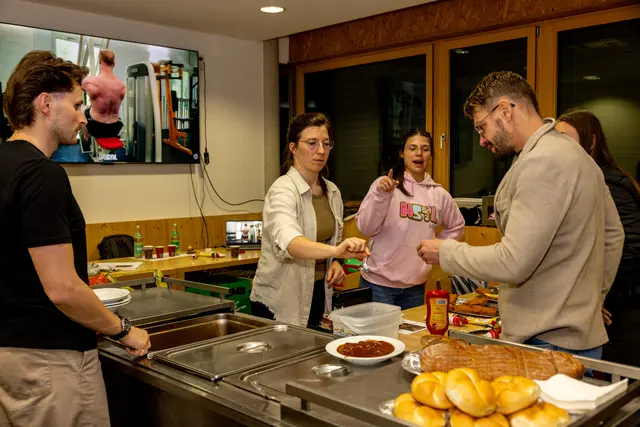 Während der Veranstaltung sorgte das Outdoorfitness-Küchenteam für das leibliche Wohl. | Foto: Outdoorfitness Freistadt