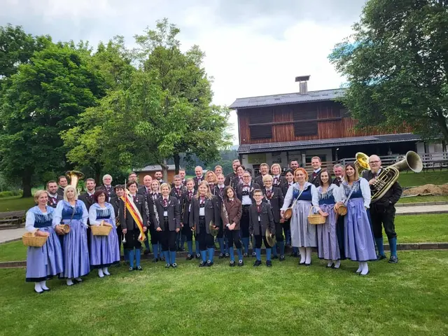 Beim Musikverein sind alle Altersklassen vertreten. Der Jüngste (Tobias Brodnig) ist elf Jahre alt, der Älteste (Stephan Brodnig) 76 Jahre alt.  | Foto: Privat