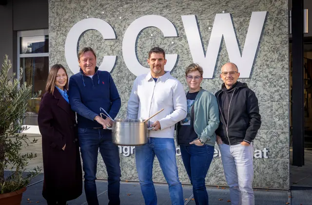 V.l.n.r.: Barbara Zmölnig( CCW), Gerald Striedinger, Jürgen &amp; Katja Halwachs, Gustav Jakes (CCW) | Foto: krivograd/ipmedia