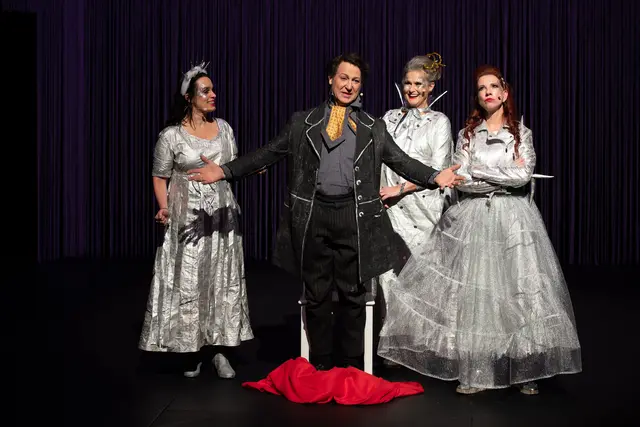 ELtheater mit "Stille Nacht Schickslasfäden." | Foto: Adi Aschauer