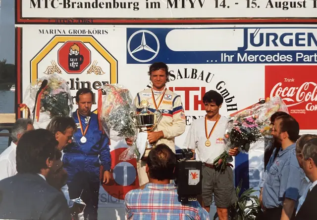 Johann Kronsteiner, am Bild bei der Siegerehrung nach dem Europameistertitel 1993 in Brandenburg. | Foto: Kronsteiner