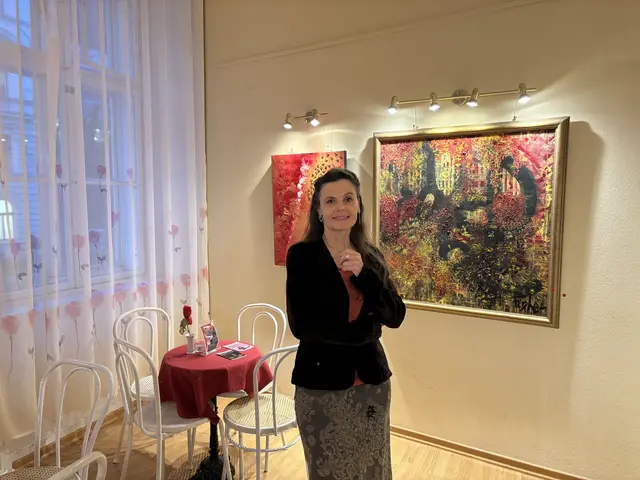 Im Jänner ist es 16 Jahre her, dass Michaela Ehrenstein die Leitung der Freien Bühne Wieden übernommen hat. Zuletzt hat sich die Direktorin entschieden, ihre Position abzugeben - MeinBezirk hat mit ihr über erfolgreiche Jahre und die lange Suche nach einer Nachfolge gesprochen. | Foto: Nathanael Peterlini/MeinBezirk