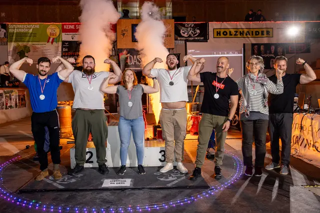 Gewinner der "Astl of the Night"-Challenge – ein großer Bizeps zahlt sich aus. | Foto: Outdoorfitness Freistadt