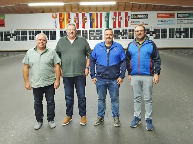 Kassier Wolfgang Karl, Obmann Stv. Siegfried Höllmüller, Obmann Hermann Bendinger, Schriftführer Michael Lindenhofer. | Foto: ESV Union Ladler Wang